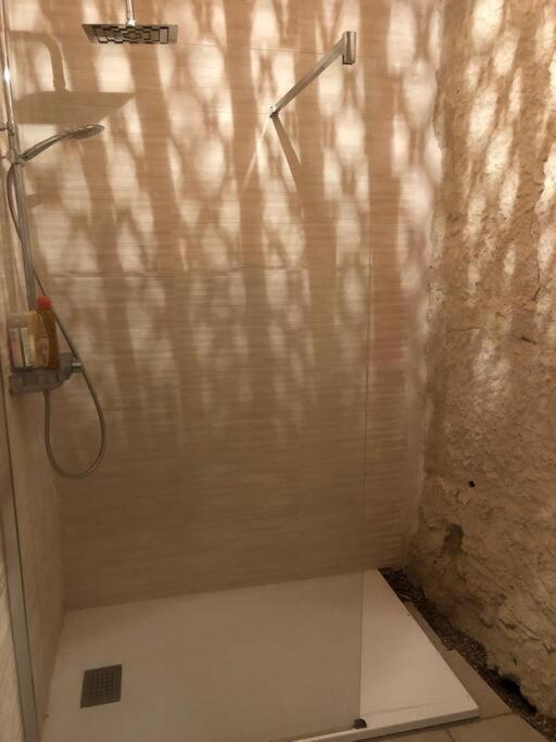 Nuit Insolite Dans Une Troglodyte ! Villa Nazelles-Negron Екстериор снимка